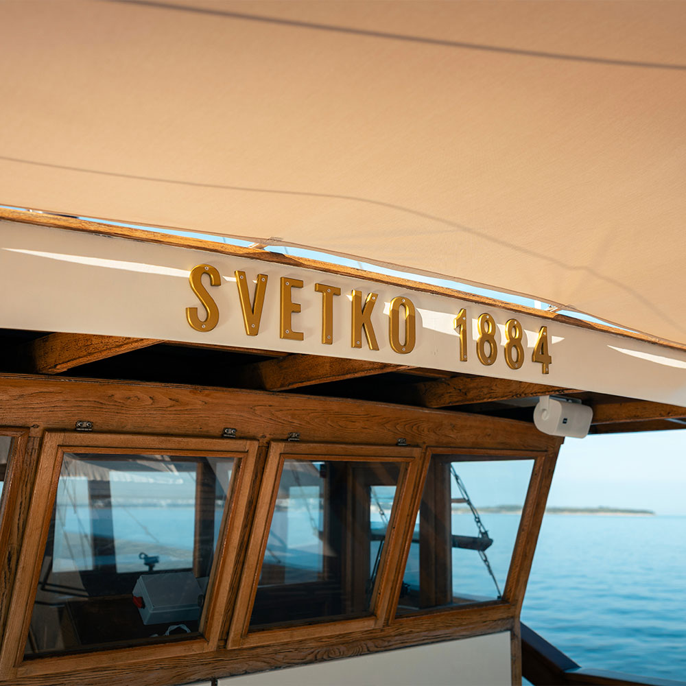 svetko-napis